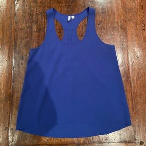 The perfect striking blue work top